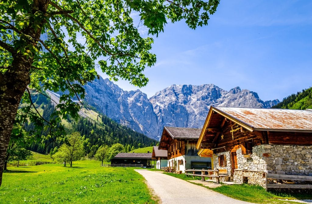 hut to hut hiking austria